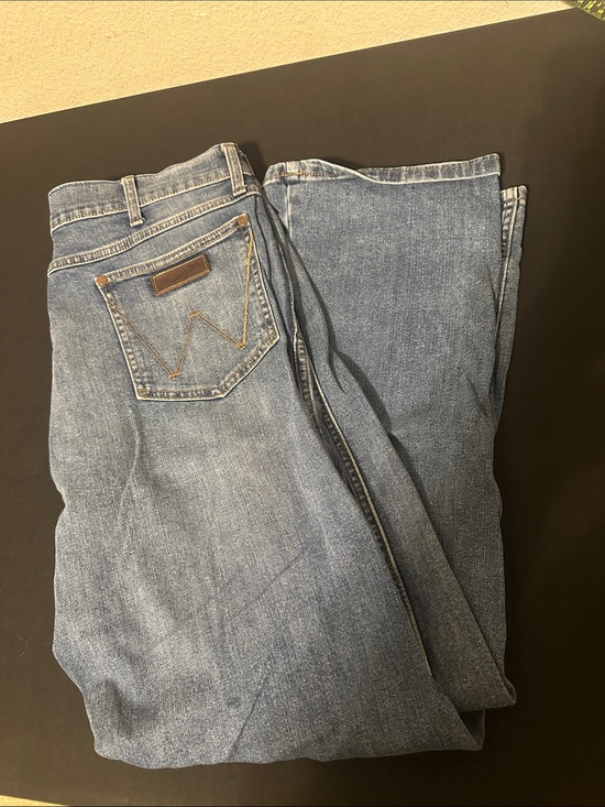 Wrangler Other - Wrangler Men's Straight Leg Jeans - Medium Blue Denim Bootcut 36 x 32